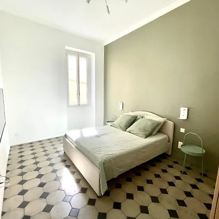Apartment L'haussmann' Nimes, Centre-ville Nimes